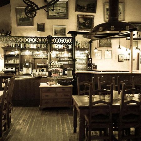 Altes Bierhaus Hotell Arzbach Exteriör bild