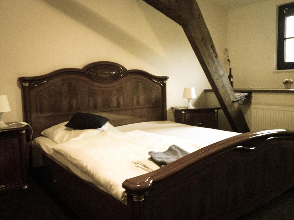 Altes Bierhaus Hotell Arzbach Exteriör bild