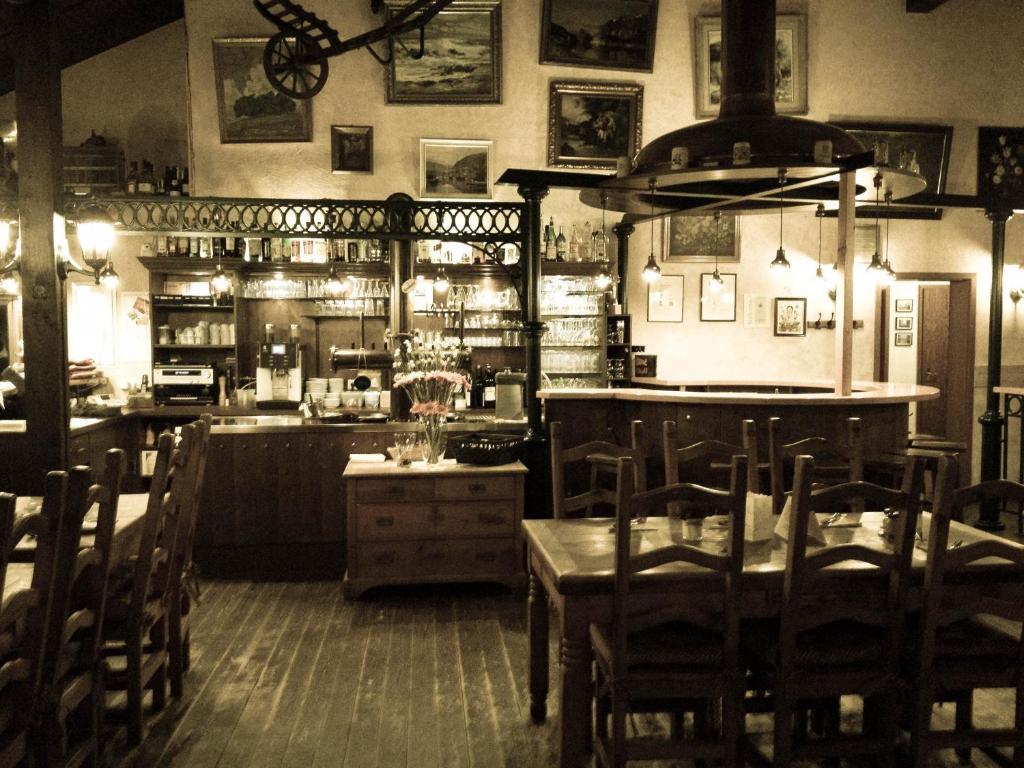 Altes Bierhaus Hotell Arzbach Exteriör bild